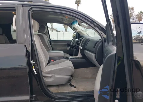 2008 Toyota Sequoia Sr5 5.7L V8 z USA, uszkodzony, nr VIN 5TDZY64A28S008812